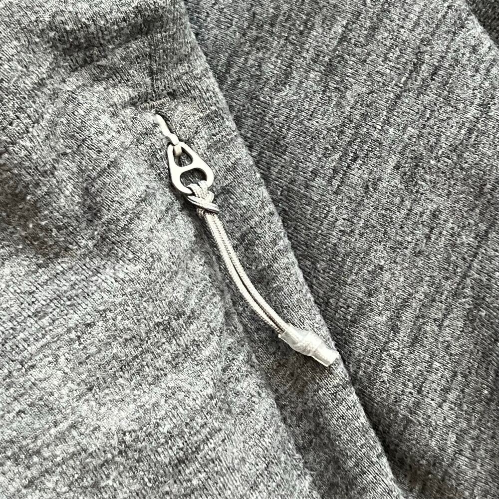 Lululemon heathered gray 1/4 zip pullover long sleeve activewear workout medium - Picture 6 of 8